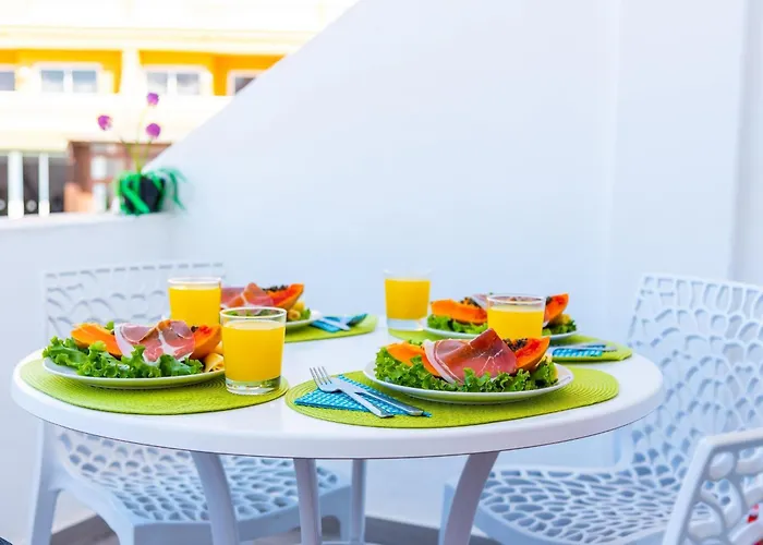 97 Hermosa Marina Primavera Con Terraza Y Piscina